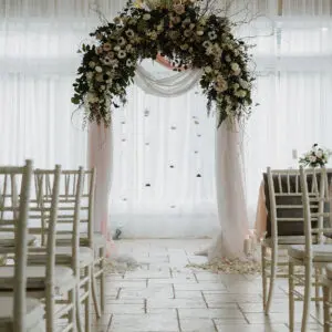 Metal archway rentals by Designer Weddings