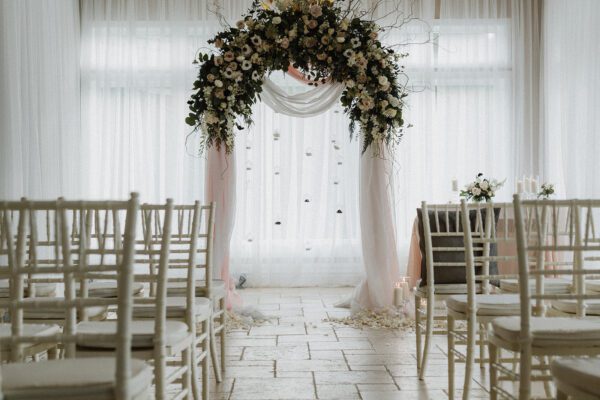 Metal archway rentals by Designer Weddings